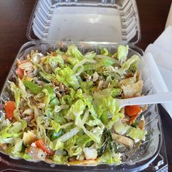 Mediterranean salad with chicken