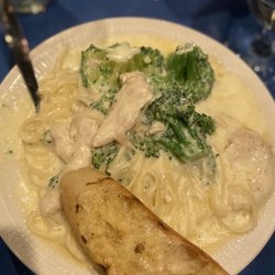 Panza’s on the Lake - Chicken Alfredo