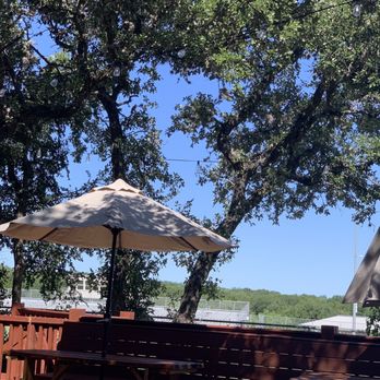 Jorge’s Mexican Restaurant - an outdoor seating area - Mexican Near Me - San Marcos, Texas
