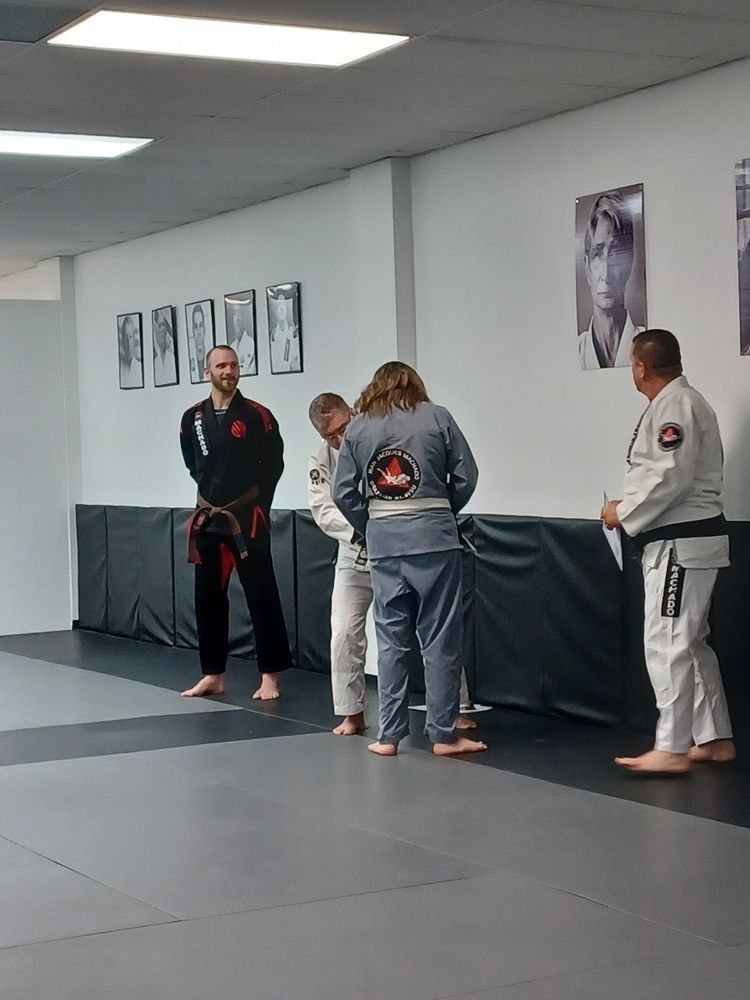 VALLEY MARTIAL ARTS CENTER Updated October 2024 183 Photos & 79