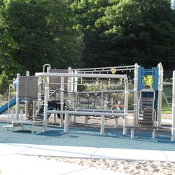 Windsnest Park - Play area