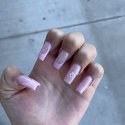 Belle's Nails and Lashes - I'm so in love with these back to school nails