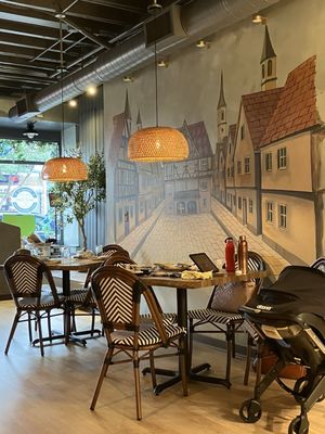 Tiffany's Bar and Bistro by null