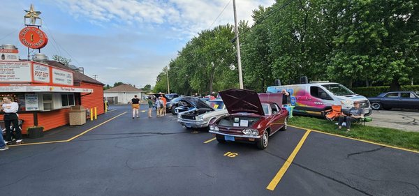 Ardy & Ed's Drive In by null
