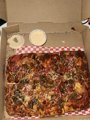Dantini Pizza by null