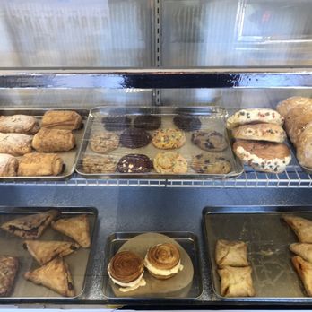 Bujji Bakehouse - Pastries - Bakeries Near Me - Aurora, Illinois Bujji Bakehouse - Pastries - Bakeries Near Me - Aurora, Illinois