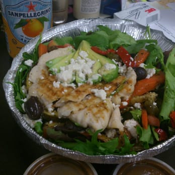 Sylmars Fix - "Tuscan"  salad of mixed greens, chevre, aguacate, grilled chicken breast accompanied by Aceto Balsamico dressing. - Italian Near Me - Sylmar, California