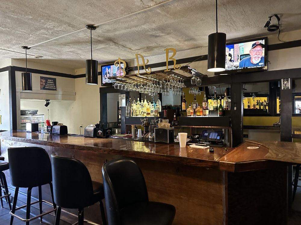 Dem 2 Brothers And A Grill