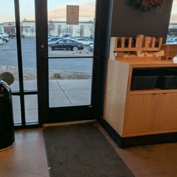 Corvus Coffee Roasters - Lol this is where the lids are, good luck not spilling. Or i I guess you could then pull the hot coffee lawsuit. Absolutely cringe. - Coffee Roasteries Near Me - Littleton, Colorado