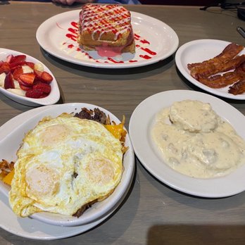 Martins Pancake House - 27 Photos 32 Reviews - Breakfast Brunch - 7947 Golf Rd Morton Grove Il - Restaurant Reviews - Phone Number - Menu