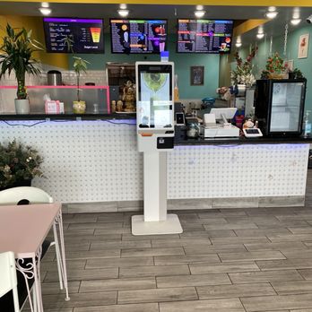 Mint Tea - Inside - Bubble Tea Near Me - Eagan, Minnesota