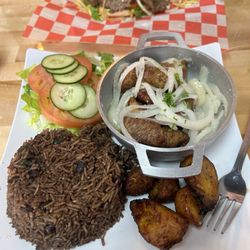 Cafe Cuba - Plato de masas de cerdo