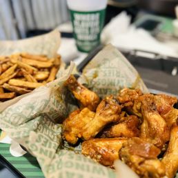 Large Traditional Mango Habanero Wings / Fries Large Traditional Mango Habanero Wings / Fries