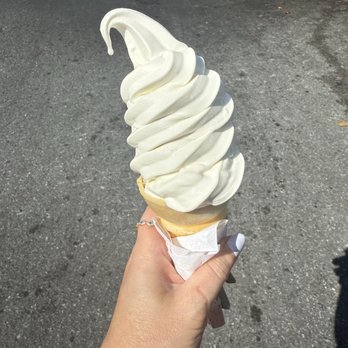 The BBQ Barn - Vanilla ice cream cone! - Barbeque Near Me - Ronks, Pennsylvania