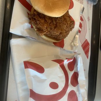 Chick-fil-A - Yummy chicken sandwich! - Fast Food Near Me - Saint Peters, Missouri
