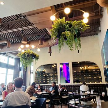 Tre On Main - Inside - Italian Near Me - Carmel, Indiana