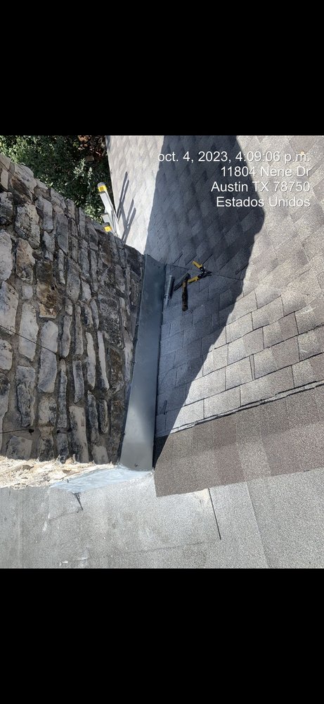 Slide of Quantum Roofing and Construction