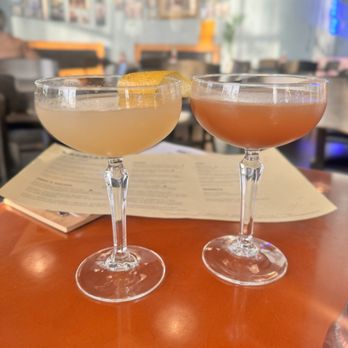Du Nord Cocktail Room - Bee Sting &Chicken Hawk cocktails - Cocktail Bars Near Me - Minneapolis, Minnesota Du Nord Cocktail Room - Bee Sting &Chicken Hawk cocktails - Cocktail Bars Near Me - Minneapolis, Minnesota