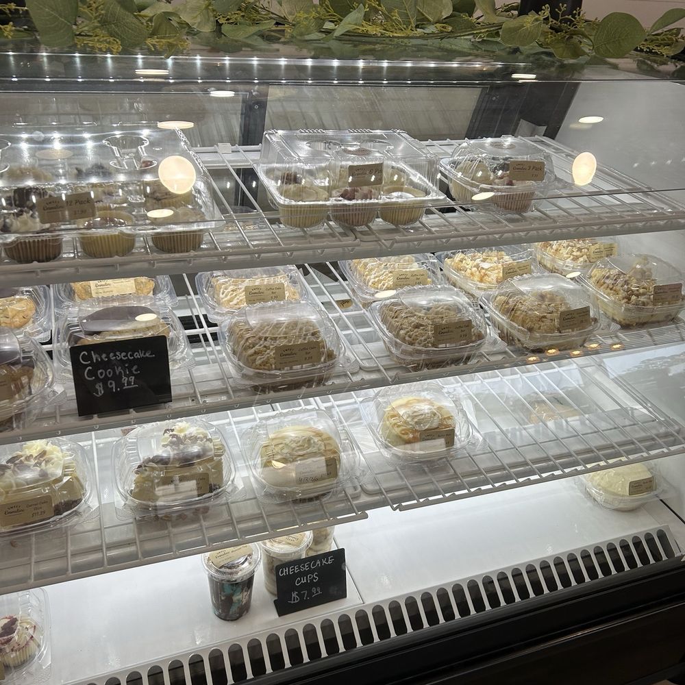 Sweet Emmaline Cheesecakes - Display of desserts - Desserts Near Me - Jacksonville, Florida Sweet Emmaline Cheesecakes - Display of desserts - Desserts Near Me - Jacksonville, Florida