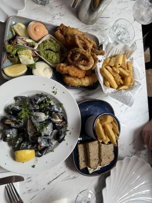 The Fish Box / Flannery's Seafood Bar by null