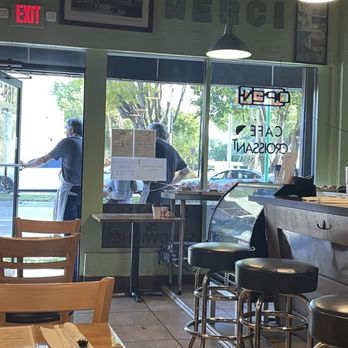 Café Croissant - Bakeries Near Me - Miami, Florida Café Croissant - Bakeries Near Me - Miami, Florida
