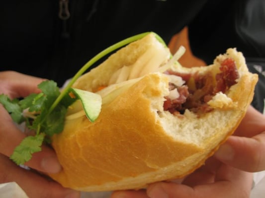 Lee's Sandwiches by null