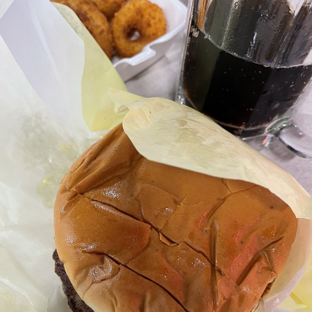 Arnold's Old Fashioned Hamburgers - Very average hamburger, onion rings,and root beet - Burgers Near Me - Tulsa, Oklahoma Arnold's Old Fashioned Hamburgers - Very average hamburger, onion rings,and root beet - Burgers Near Me - Tulsa, Oklahoma