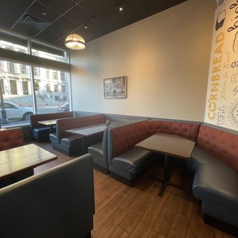 Cornbread - Newark - Private dining room to the side - Southern Near Me - Newark, New Jersey