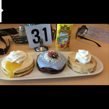 My Cafe - The delicious "Flight of pancakes"! - Breakfast & Brunch Near Me - Kapolei, Hawaii