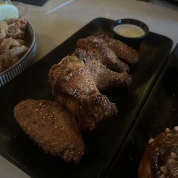 PARA - Truffle Lemon Pepper wings - Bars Near Me - Charlotte, North Carolina