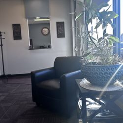 Corridor Endodontics - Waiting room