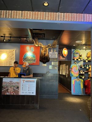 Blue Moose Burgers & Wings by null