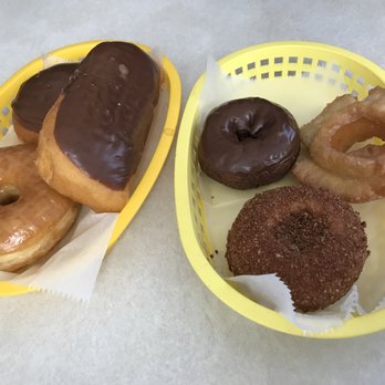 Ronald's Donuts - Vegan donuts on left, normal donuts on right. $1 each. - Donuts Near Me - Las Vegas, Nevada Ronald's Donuts - Vegan donuts on left, normal donuts on right. $1 each. - Donuts Near Me - Las Vegas, Nevada