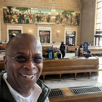 Amtrak - Station Seating Area - Train Stations Near Me - Emeryville, California