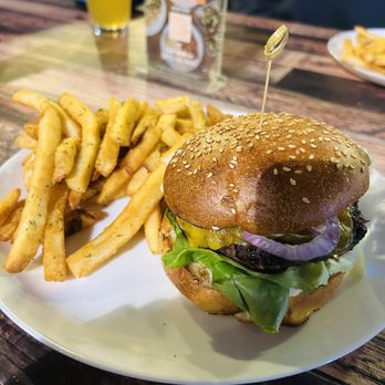 Bushfire Kitchen - Riverside - Bushfire Burger - American Near Me - Riverside, California