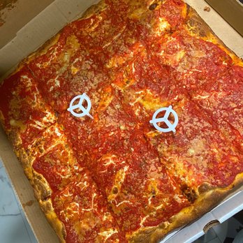 Brooklyn Square Pizza - Pizza Near Me - Manalapan Township, New Jersey Brooklyn Square Pizza - Pizza Near Me - Manalapan Township, New Jersey