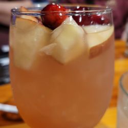 Cranberry sangria