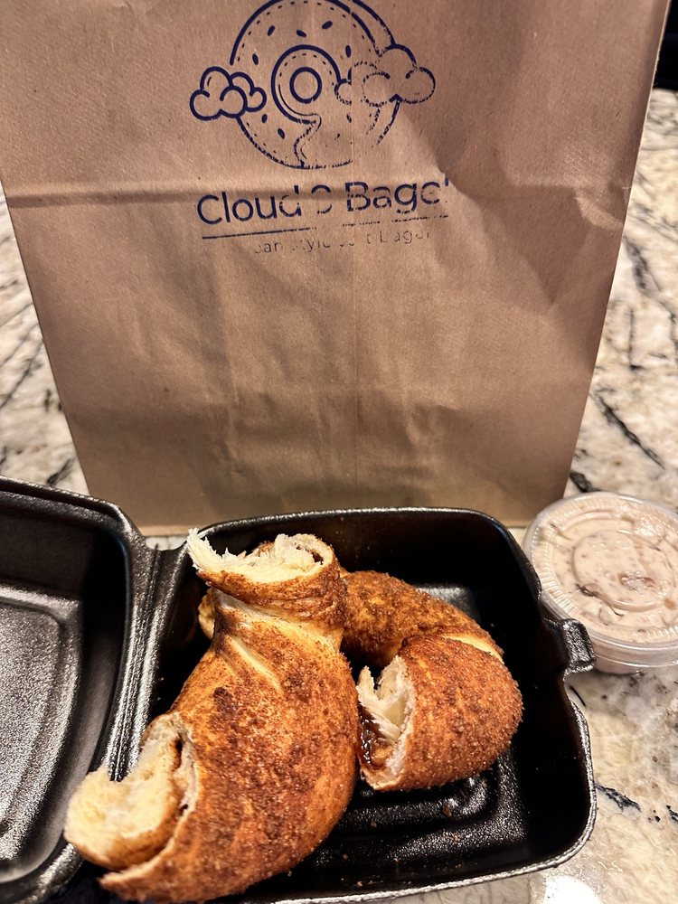 Cloud 9 Bagel