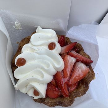 Julien Boulangerie - Strawberry Mascarpone tart (1) - Bakeries Near Me - Brooklyn, New York Julien Boulangerie - Strawberry Mascarpone tart (1) - Bakeries Near Me - Brooklyn, New York