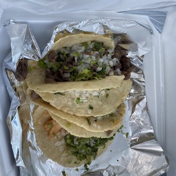 Antojitos Mexicanos El Sol - Chicken, beef and tongue taco - Mexican Near Me - Manhattan, Kansas Antojitos Mexicanos El Sol - Chicken, beef and tongue taco - Mexican Near Me - Manhattan, Kansas