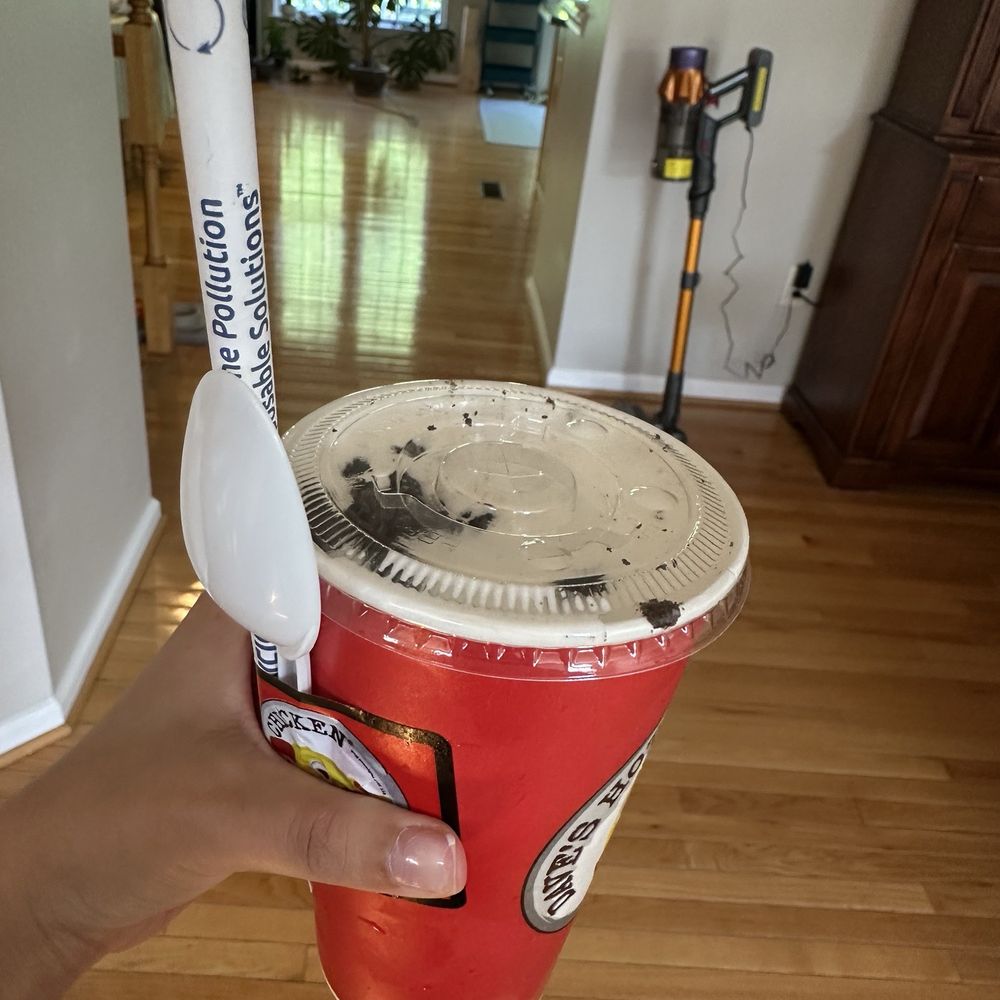 Dave's Hot Chicken - Vanilla shake with Small Oreo Top Loaded Shake - Chicken Shop Near Me - Nottingham, Maryland Dave's Hot Chicken - Vanilla shake with Small Oreo Top Loaded Shake - Chicken Shop Near Me - Nottingham, Maryland