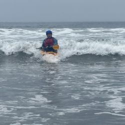 Fidalgo Paddlesports - Steering on one of my first waves