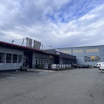 Derby - Parking lot - Comfort Food Near Me - Seattle, Washington Derby - Parking lot - Comfort Food Near Me - Seattle, Washington