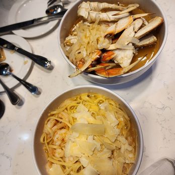 The Oyster Bar - Bars Near Me - Stateline, Nevada