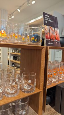 Crate & Barrel by null