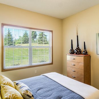 Summit Ridge - Bedroom - Apartments Near Me - Duluth, Minnesota Summit Ridge - Bedroom - Apartments Near Me - Duluth, Minnesota
