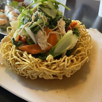 Simply Pho - Crispy egg noodles with chicken - Vietnamese Near Me - Lake Forest, California