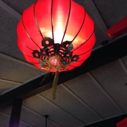 China Restaurant - The lights seem dirty. Like the way the good tastes