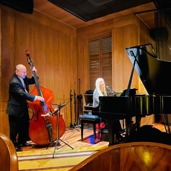 Lewers Lounge - Duo - Jazz & Blues Near Me - Honolulu, Hawaii Lewers Lounge - Duo - Jazz & Blues Near Me - Honolulu, Hawaii