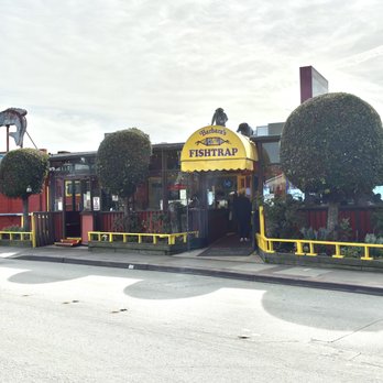 Barbara's Fishtrap - Seafood Near Me - Half Moon Bay, California